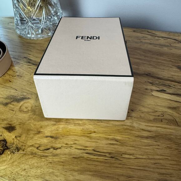 Fendi Pink Leather Vertical Box Crossbody Bag Authentic CoA - Picture 5 of 14